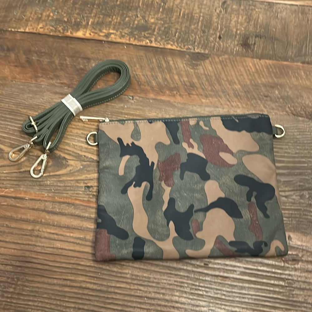 Camouflage Crossbody Bag with Attachable Strap NWOT